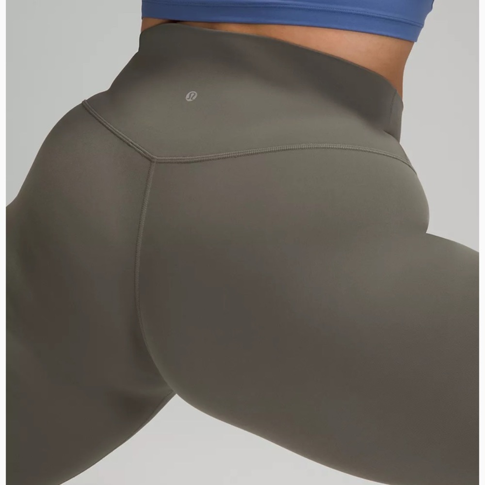 Lululemon athletica Align Leggings (sold out online ) - Picture 5 of 11